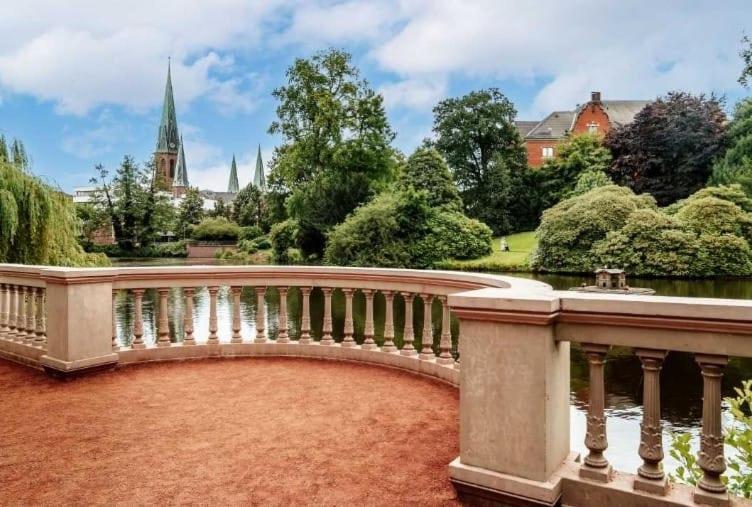 Hafenperle Ferienwohnung Am Alten Stadthafen In Oldenburg - Zentrale City Lage Bagian luar foto