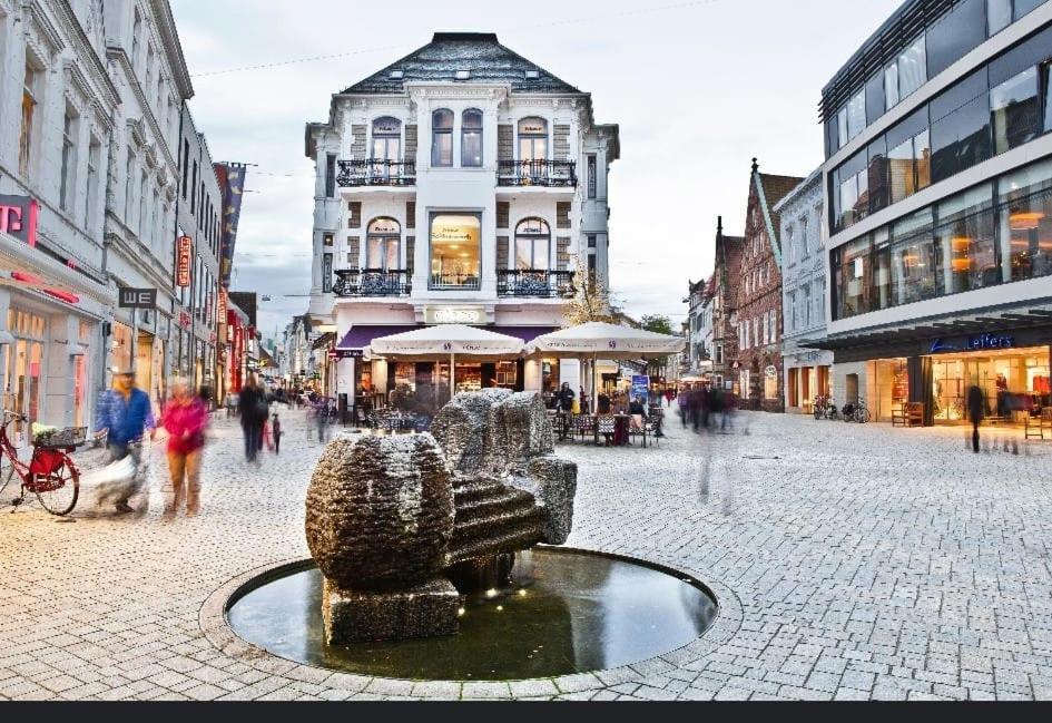 Hafenperle Ferienwohnung Am Alten Stadthafen In Oldenburg - Zentrale City Lage Bagian luar foto